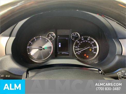 Used 2022 Lexus GX 460 Premium image 24