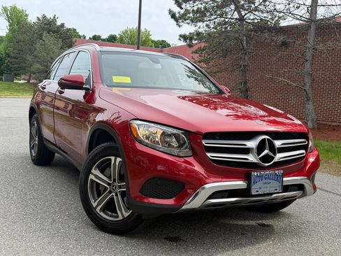 Used 2018 Mercedes-Benz GLC 300 4MATIC image 1