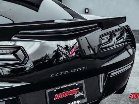 Used 2016 Chevrolet Corvette Stingray Coupe RWD image 36