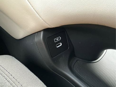 New 2026 Honda HR-V LX image 34