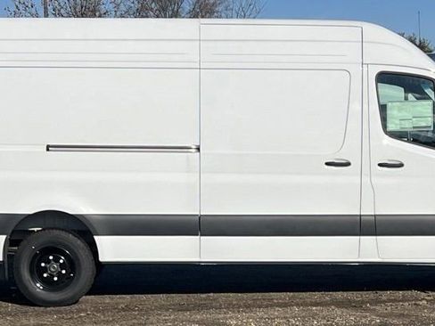New 2025 Mercedes-Benz Sprinter 3500 image 3