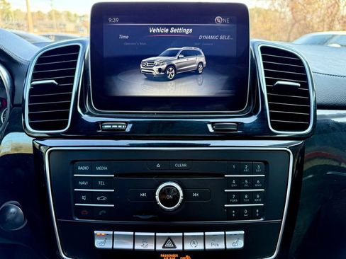 Used 2018 Mercedes-Benz GLS 450 4MATIC image 20