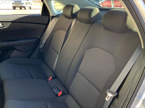 Used 2021 Kia Forte LXS FWD image 24