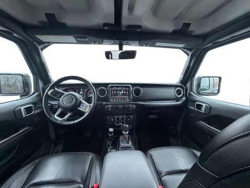 Used 2020 Jeep Gladiator Overland image 14