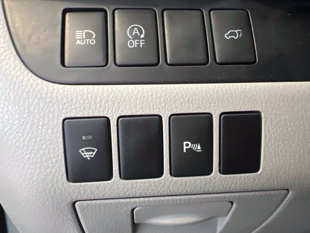 Used 2017 Toyota Highlander Limited AWD/4WD image 39