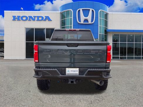 Used 2025 Chevrolet Silverado 2500 ZR2 image 4