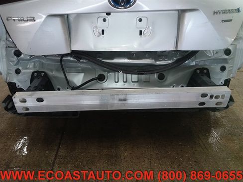 Used 2022 Toyota Prius L Eco image 20