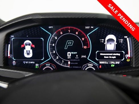 Used 2024 Lamborghini Revuelto image 18