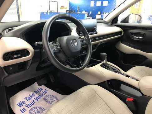 Used 2024 Honda HR-V LX image 18