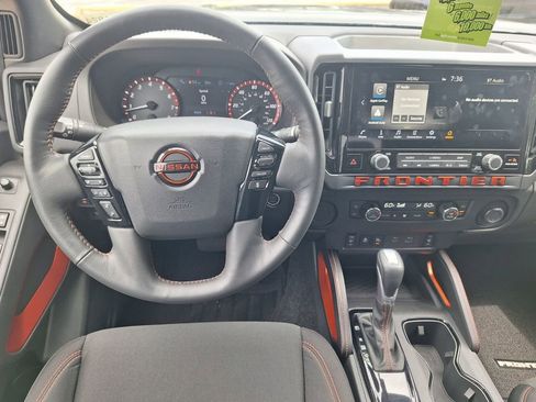 Used 2025 Nissan Frontier Pro-X w/ Pro Convenience Package RWD image 22