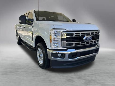 Used 2026 Ford F250 XLT AWD/4WD image 2