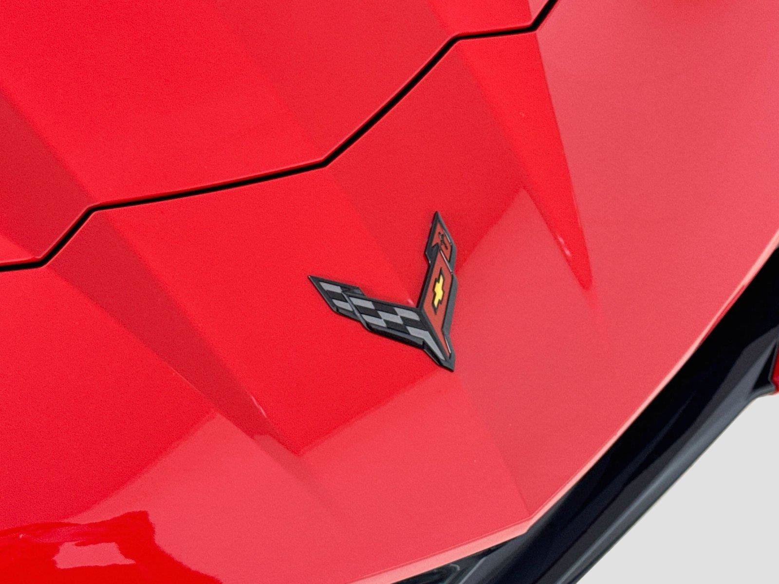 Used 2025 Chevrolet Corvette Stingray Coupe w/ 1LT RWD image 32