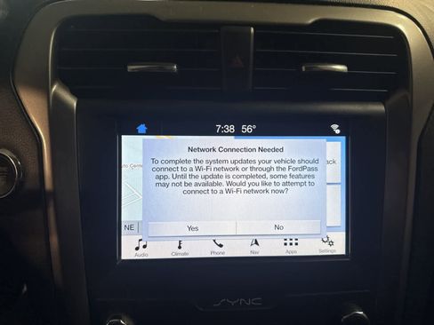 Used 2019 Ford Fusion SE image 24