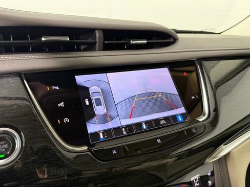 Used 2021 Cadillac XT6 Premium Luxury FWD image 17