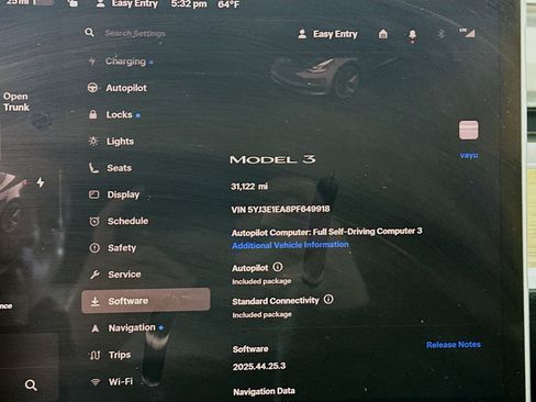 Used 2023 Tesla Model 3 Standard Range image 18