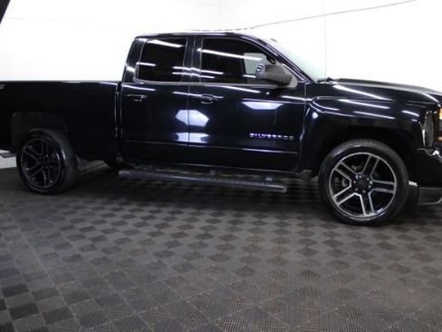 Used 2016 Chevrolet Silverado 1500 LT w/ All Star Edition AWD/4WD image 6