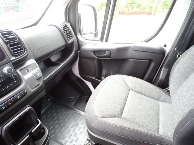 Used 2025 RAM ProMaster 2500 w/ U-Haul Equipment Group FWD image 18