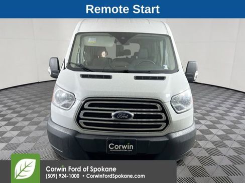 Used 2018 Ford Transit 150 XLT image 4
