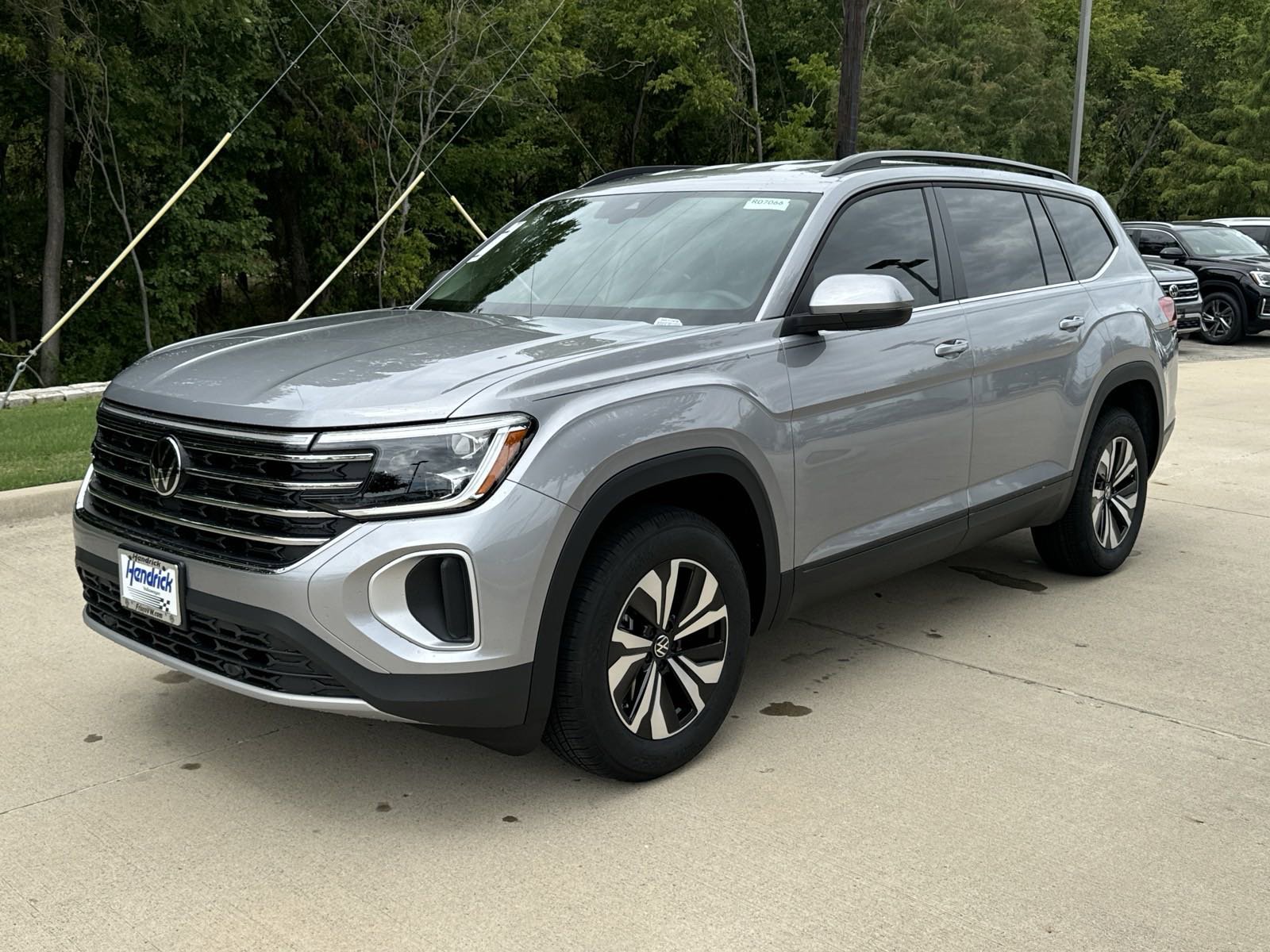 Certified 2026 Volkswagen Atlas SE FWD image 32
