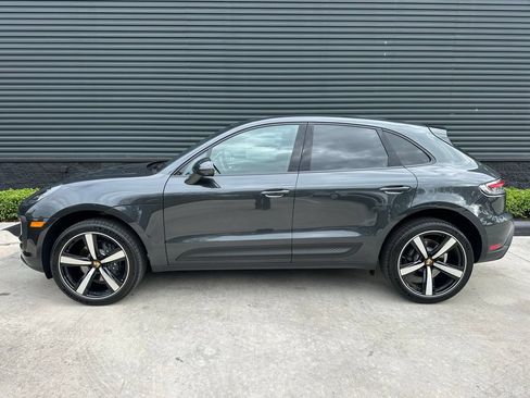 Used 2026 Porsche Macan AWD/4WD image 2