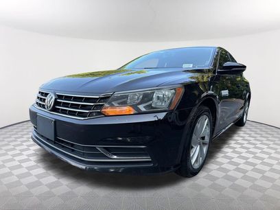 Used 2018 Volkswagen Passat 2.0T SE