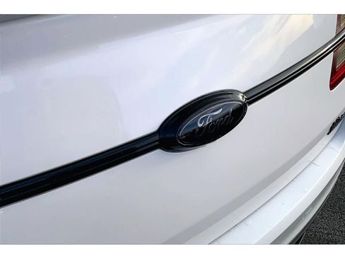 Used 2019 Ford Taurus SEL w/ Equipment Group 201A image 32