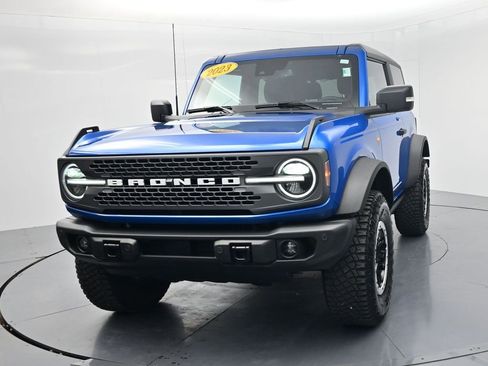 Used 2023 Ford Bronco Badlands w/ Sasquatch Package AWD/4WD image 3