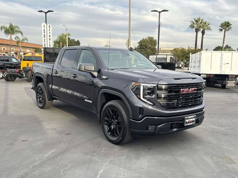New 2026 GMC Sierra 1500 Elevation image 3