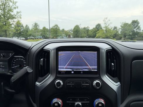 Used 2019 GMC Sierra 1500 SLT w/ SLT Premium Plus Package AWD/4WD image 23