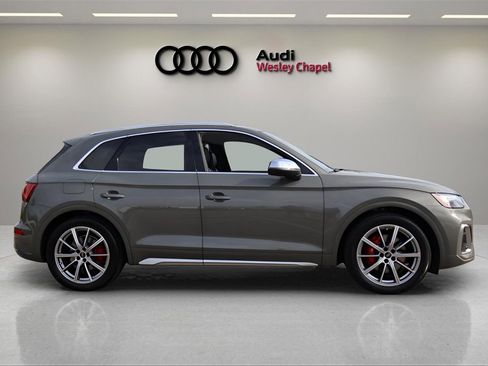 Used 2023 Audi SQ5 Premium Plus w/ Premium Plus Package image 6