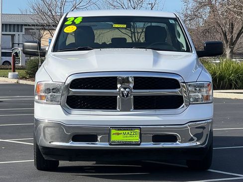 Used 2024 RAM 1500 Classic SLT image 7