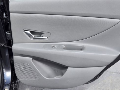 Used 2021 Hyundai Elantra SEL w/ Convenience Package image 27