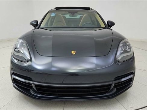 Used 2018 Porsche Panamera 4S image 2