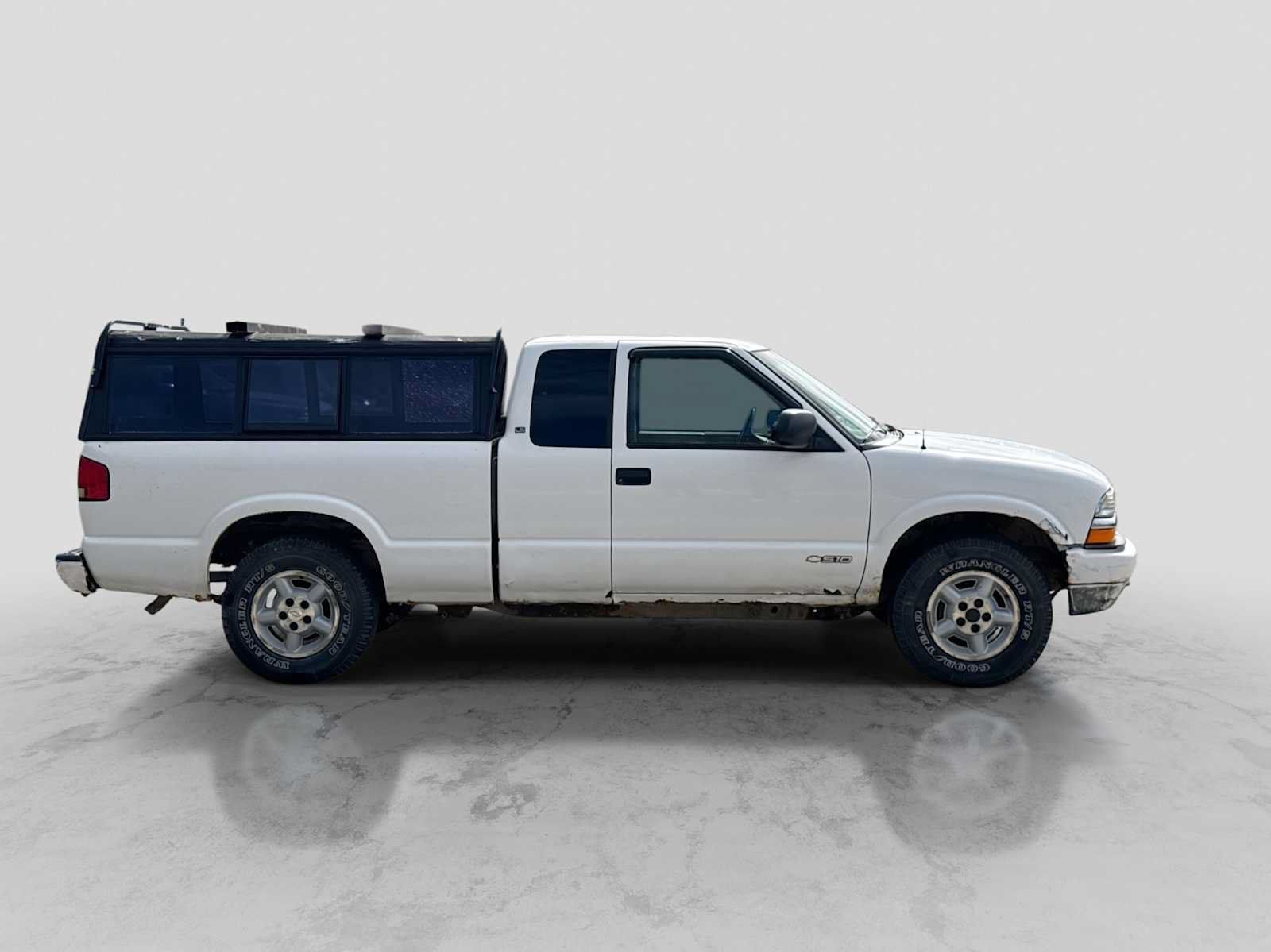 Used 2002 Chevrolet S10 Pickup LS w/ LS Preferred Equipment Group AWD/4WD image 6