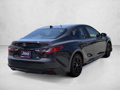 Certified 2026 Toyota Camry SE FWD image 5
