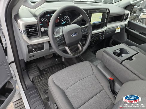 New 2026 Ford F250 XL w/ XL Chrome Package image 7