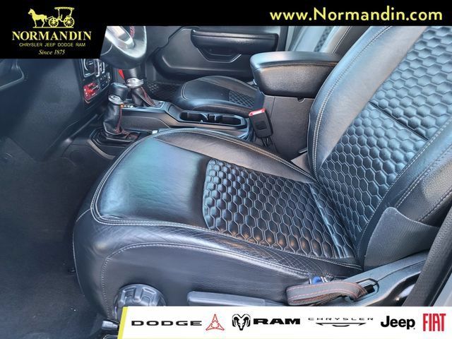 Used 2019 Jeep Wrangler Unlimited Rubicon AWD/4WD image 17