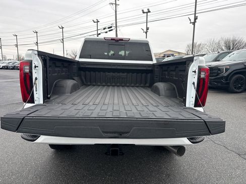 New 2025 GMC Sierra 2500 Denali w/ Denali Reserve Package image 10