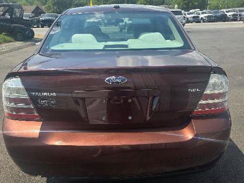 Used 2009 Ford Taurus SEL FWD image 5