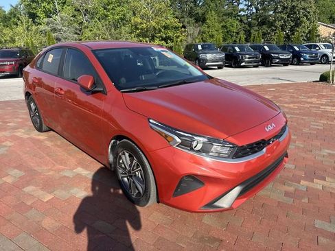 Used 2024 Kia Forte LXS FWD image 19