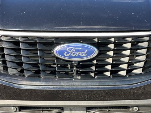 Used 2024 Ford Escape Platinum image 46