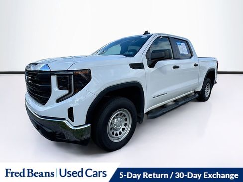 Used 2024 GMC Sierra 1500 Pro w/ Convenience Package AWD/4WD image 3