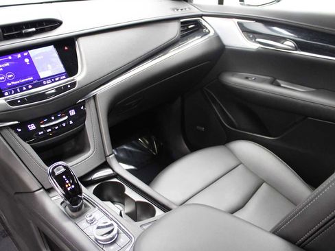 Certified 2023 Cadillac XT5 Premium Luxury image 24