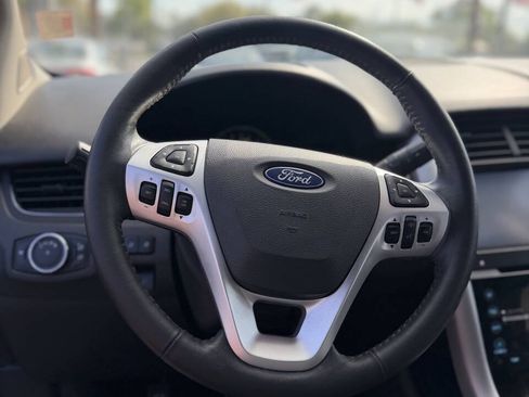 Used 2014 Ford Edge Limited w/ Driver Entry Package FWD image 18