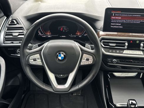 Used 2023 BMW X4 xDrive30i w/ Premium Package image 14