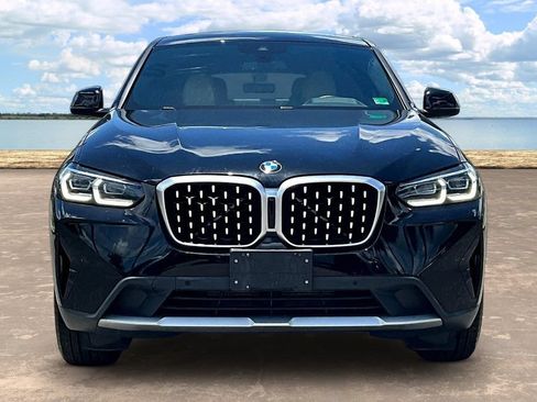 Used 2022 BMW X4 xDrive30i w/ Convenience Package AWD/4WD image 2