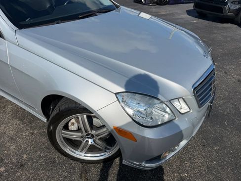 Used 2011 Mercedes-Benz E 550 4MATIC Sedan image 51