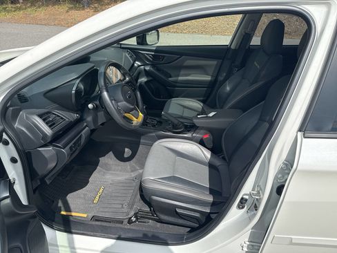 Used 2021 Subaru Crosstrek 2.5i Sport w/ Moonroof Package AWD/4WD image 9