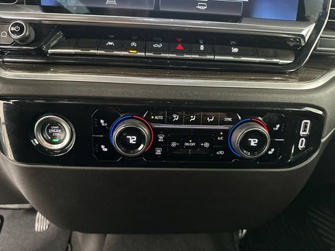 Used 2024 Chevrolet Silverado 1500 LT AWD/4WD image 20