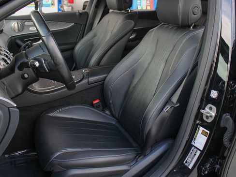 Used 2022 Mercedes-Benz E 350 Sedan w/ AMG Line Exterior image 16